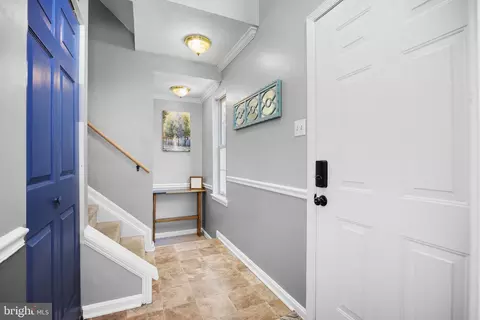 Entry Way - 458 Silver Ct, Westminster, MD 21158 photo 2 of 5