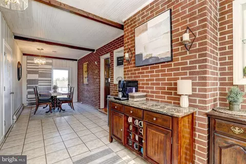 Entry Way - 237 Bezold Ave, Westminster, MD 21157 photo 2 of 4