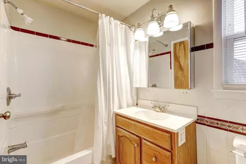 Bath - 237 Bezold Ave, Westminster, MD 21157 photo 1 of 3