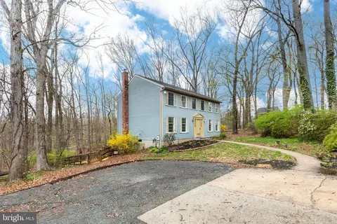 Exterior - 641 Hook Rd, Westminster, MD 21157 photo 5 of 18
