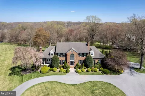 735 Thorobred Knoll Dr, Westminster, MD 21157