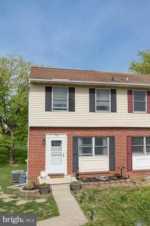 706 Riley Ct, Westminster, MD 21158