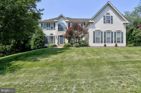 2905 Ballesteras Ct, Mount Airy, MD 21771