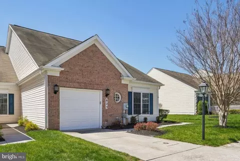 825 Horseshoe Ln #183, Taneytown, MD 21787