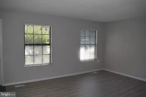 Living - 791 Windsor Ct, Westminster, MD 21158 photo 2 of 5
