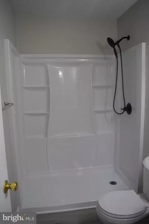 Bath - 791 Windsor Ct, Westminster, MD 21158 photo 3 of 7