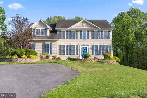 833 Gibbons Rd, Sykesville, MD 21784