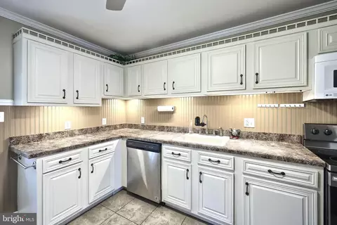 Kitchen - 307 Wampler Ct, Westminster, MD 21158 photo 1 of 2