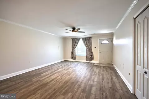 Living - 307 Wampler Ct, Westminster, MD 21158 photo 2 of 4