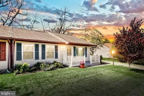 307 Wampler Ct, Westminster, MD 21158