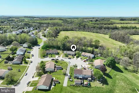 View/Area - 307 Wampler Ct, Westminster, MD 21158 photo 9 of 10