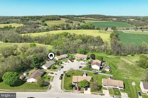 View/Area - 307 Wampler Ct, Westminster, MD 21158 photo 8 of 10