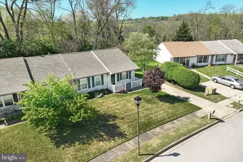 View/Area - 307 Wampler Ct, Westminster, MD 21158 photo 3 of 10