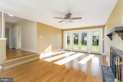 1307 Summit St, Hampstead, MD 21074 photo 5
