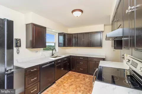 1307 Summit St, Hampstead, MD 21074 photo 13