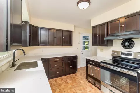 1307 Summit St, Hampstead, MD 21074 photo 14
