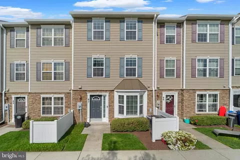 1900 Lennox Dr #47, Eldersburg, MD 21784