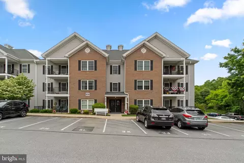 6510 Ridenour Way E #2A, Sykesville, MD 21784