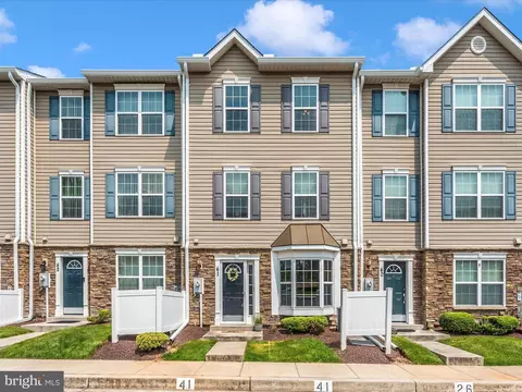1900 Lennox Dr #41, Eldersburg, MD 21784