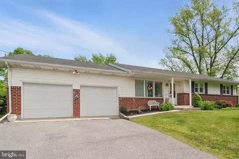 111 Trevanion Rd, Taneytown, MD 21787