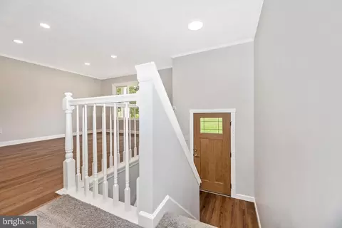 Entry Way - 4605 Dave Rill Rd, Hampstead, MD 21074 photo 2 of 4
