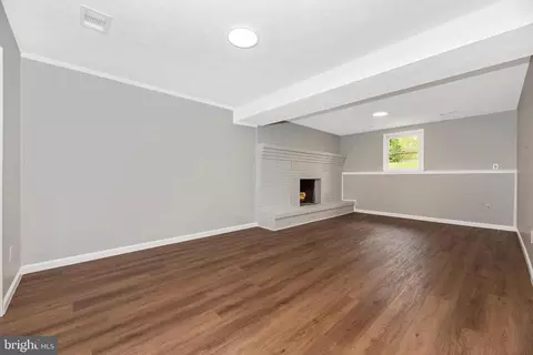 Living - 4605 Dave Rill Rd, Hampstead, MD 21074 photo 5 of 7