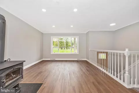 Living - 4605 Dave Rill Rd, Hampstead, MD 21074 photo 1 of 7