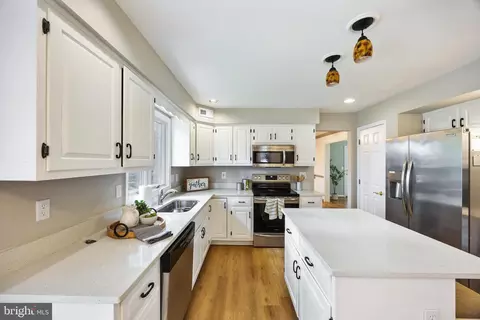 2201 Sioux Dr, Westminster, MD 21157 photo 13