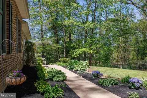 2201 Sioux Dr, Westminster, MD 21157 photo 6