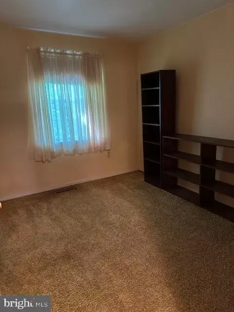 310 Bishop Ct, Westminster, MD 21157 photo 10