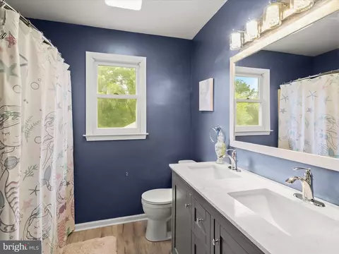 Bath - 1780 E Mayberry Rd E, Westminster, MD 21158 photo 6 of 9
