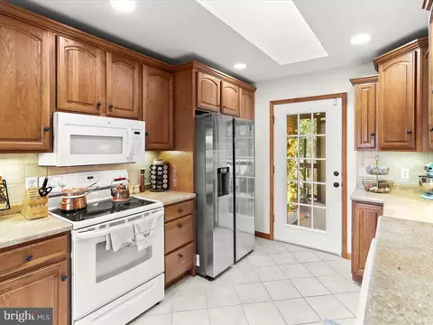 Kitchen - 1780 E Mayberry Rd E, Westminster, MD 21158 photo 9 of 10