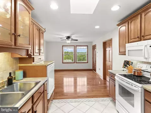 Kitchen - 1780 E Mayberry Rd E, Westminster, MD 21158 photo 10 of 10