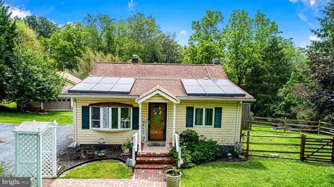 5721 Oklahoma Rd, Sykesville, MD 21784