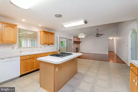 Kitchen - 2875 Pelham Ct, Hampstead, MD 21074 photo 3 of 3