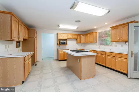 Kitchen - 2875 Pelham Ct, Hampstead, MD 21074 photo 1 of 3