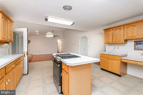 Kitchen - 2875 Pelham Ct, Hampstead, MD 21074 photo 2 of 3