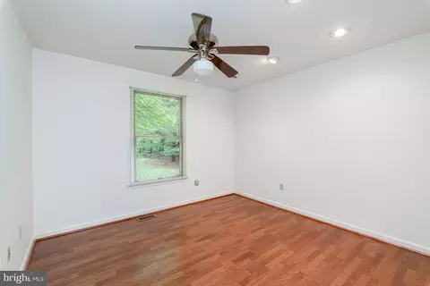Bedroom - 2875 Pelham Ct, Hampstead, MD 21074 photo 2 of 4