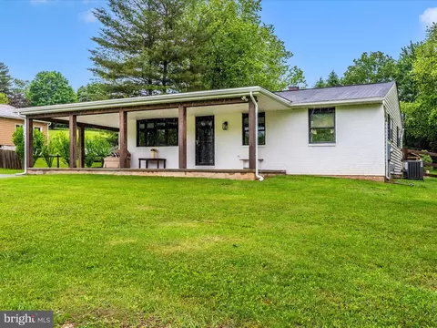 4106 Teklen Dr, Westminster, MD 21157 photo 2