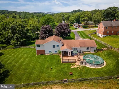 2111 Herbert Ave, Westminster, MD 21157 photo 9