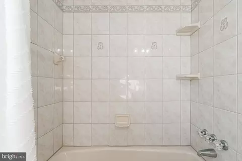 Bath - 210 Hook Rd, Westminster, MD 21157 photo 2 of 2