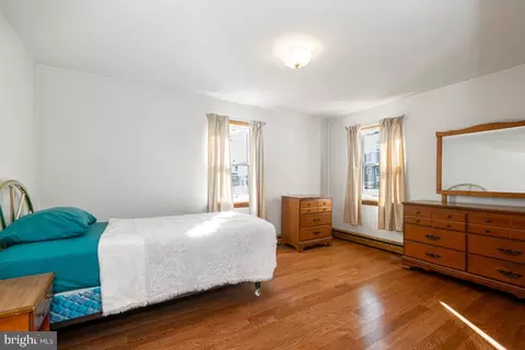 Bedroom - 210 Hook Rd, Westminster, MD 21157 photo 6 of 8