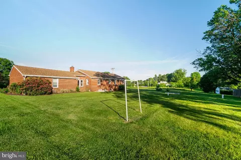 Exterior - 210 Hook Rd, Westminster, MD 21157 photo 9 of 9