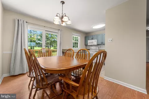 4285 Wolf Hill Dr, Hampstead, MD 21074 photo 6