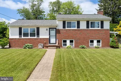6514 Monroe Ave, Sykesville, MD 21784
