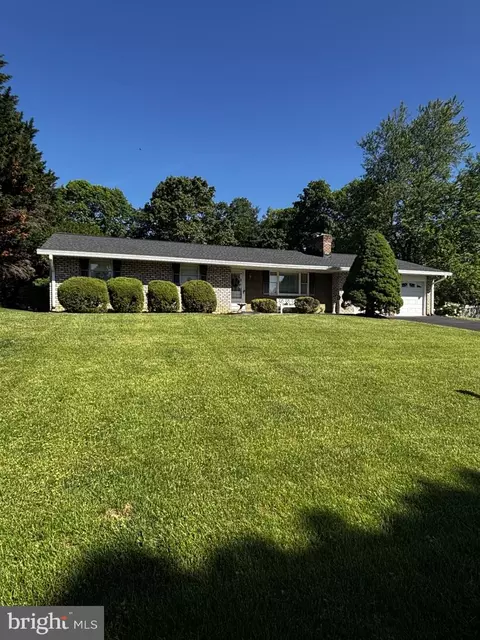 1712 Davinda Dr, Finksburg, MD 21048