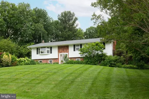 106 Taft Ter, Sykesville, MD 21784