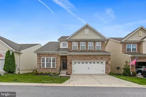 43 Triple Crown Dr #441, Taneytown, MD 21787