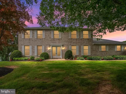 1086 Wilda Dr, Westminster, MD 21157