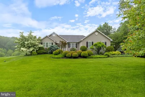 5353 Walkerwood Ct, Manchester, MD 21102